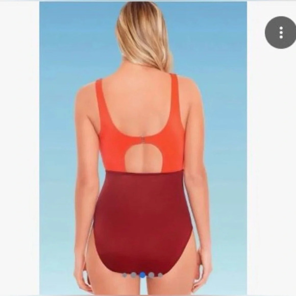 Beach Betty by Miracle Brands slimming cut out one piece, size small NWT. - Picture 2 of 7